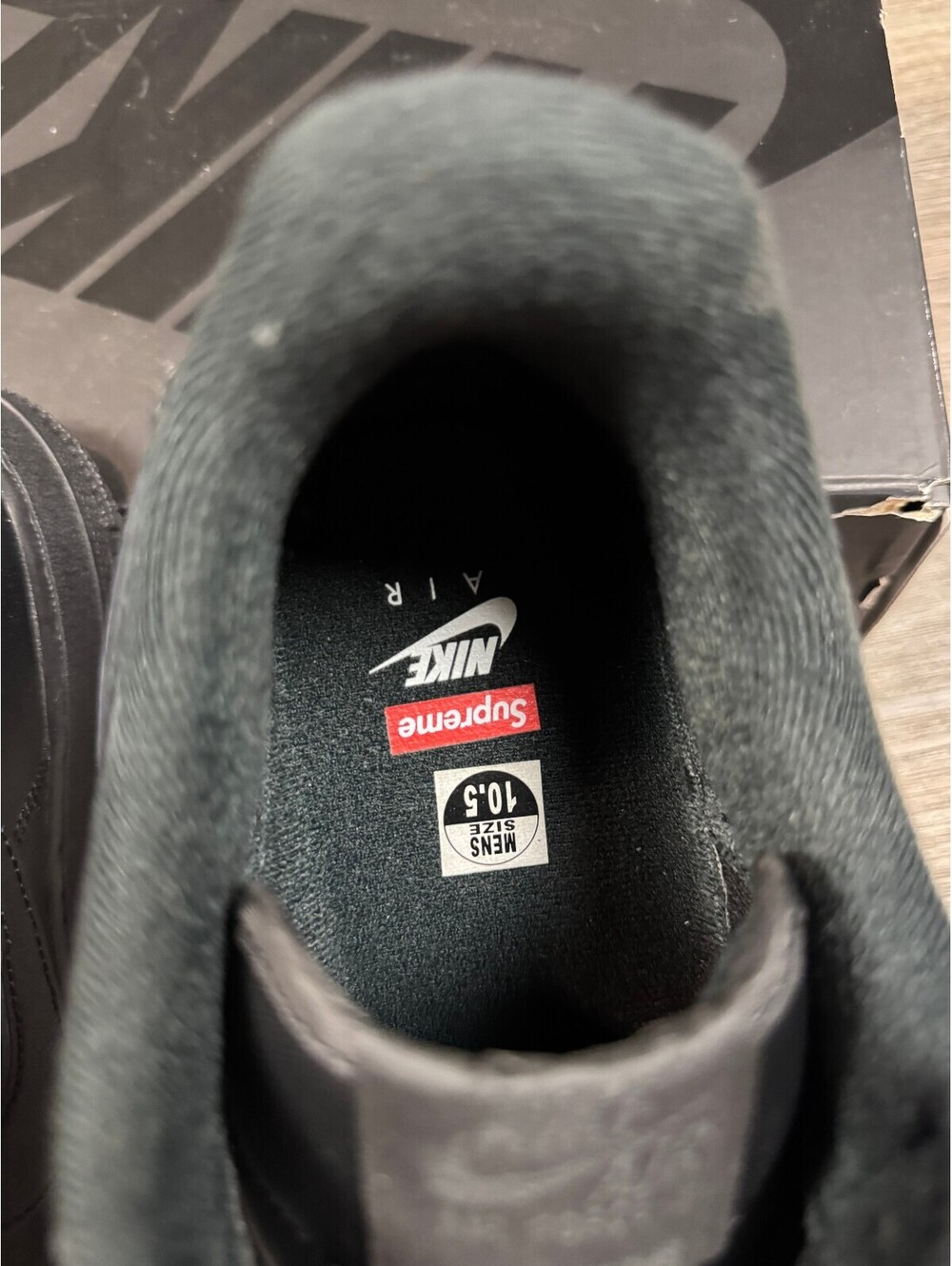 Size 10.5 - Nike Air Force 1 Low Supreme Black - Picture 5 of 9